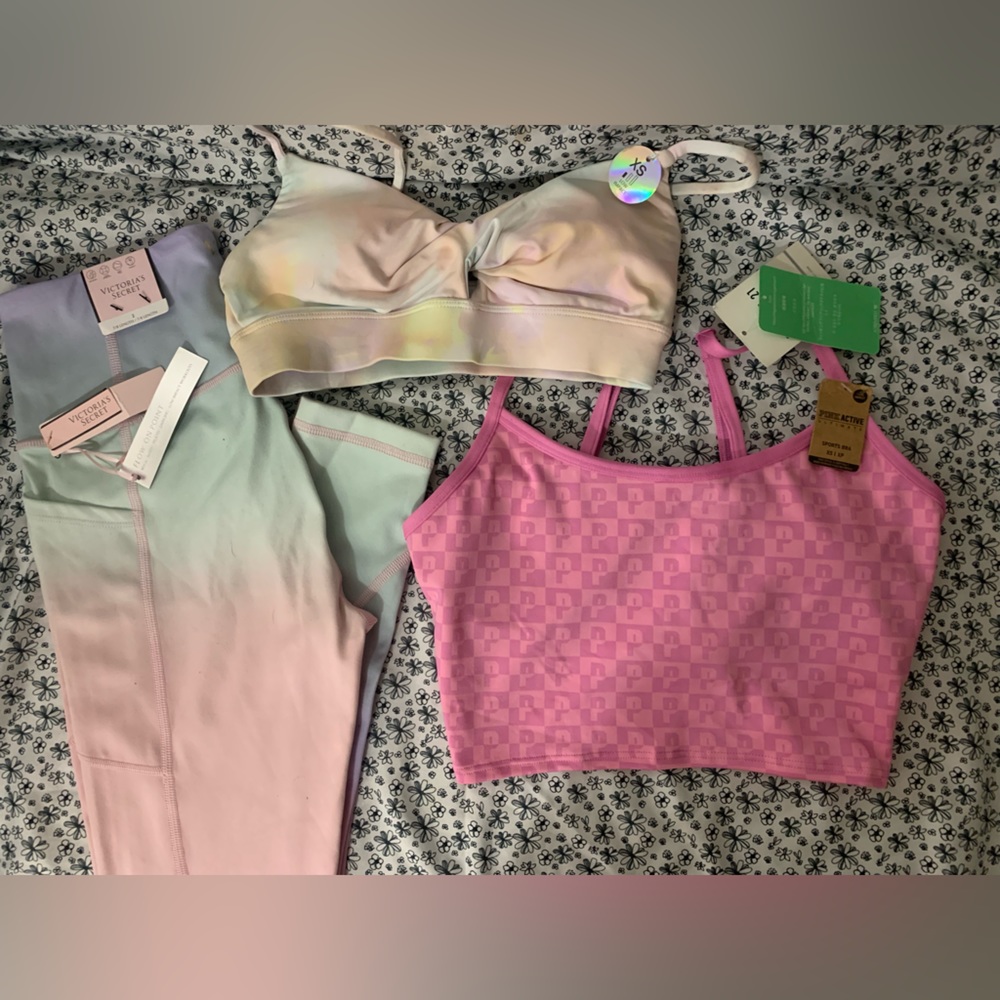 Pink Victoria’s Secret and Forever 21 workout clothes 💕